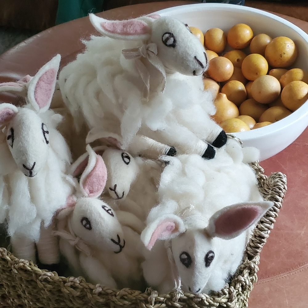 POTTERY BARN KIDS **RETIRED** LARGE WOOL SHEEP LAMBS